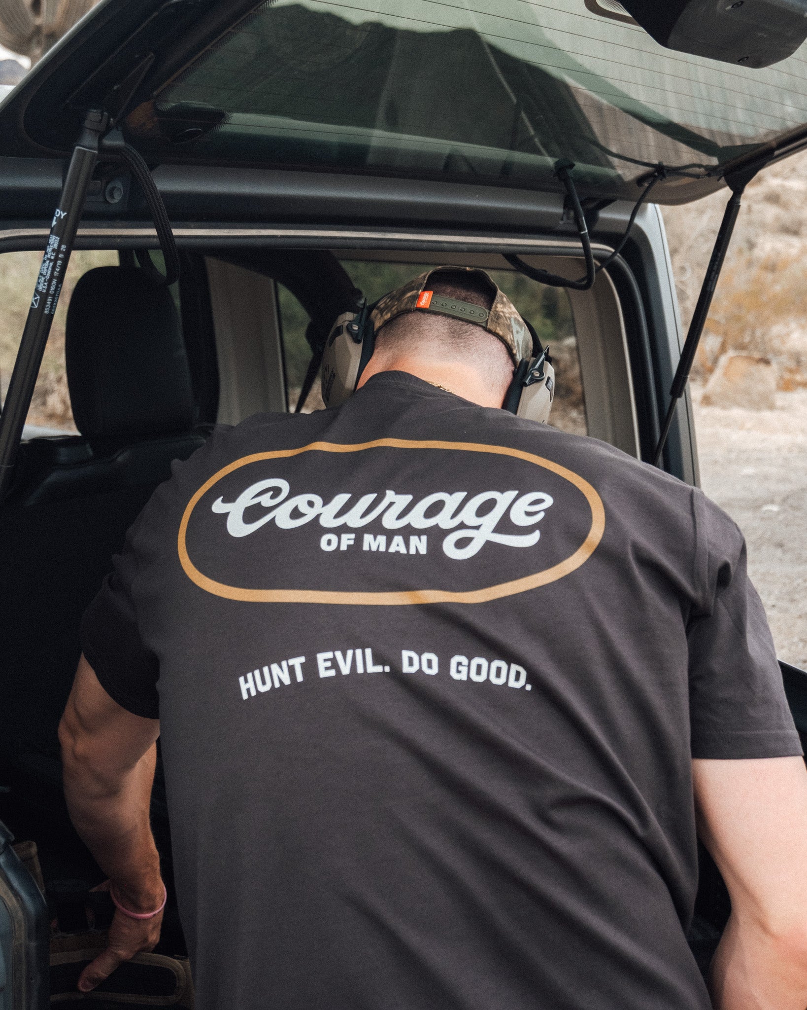 The Staple Tee - Coal